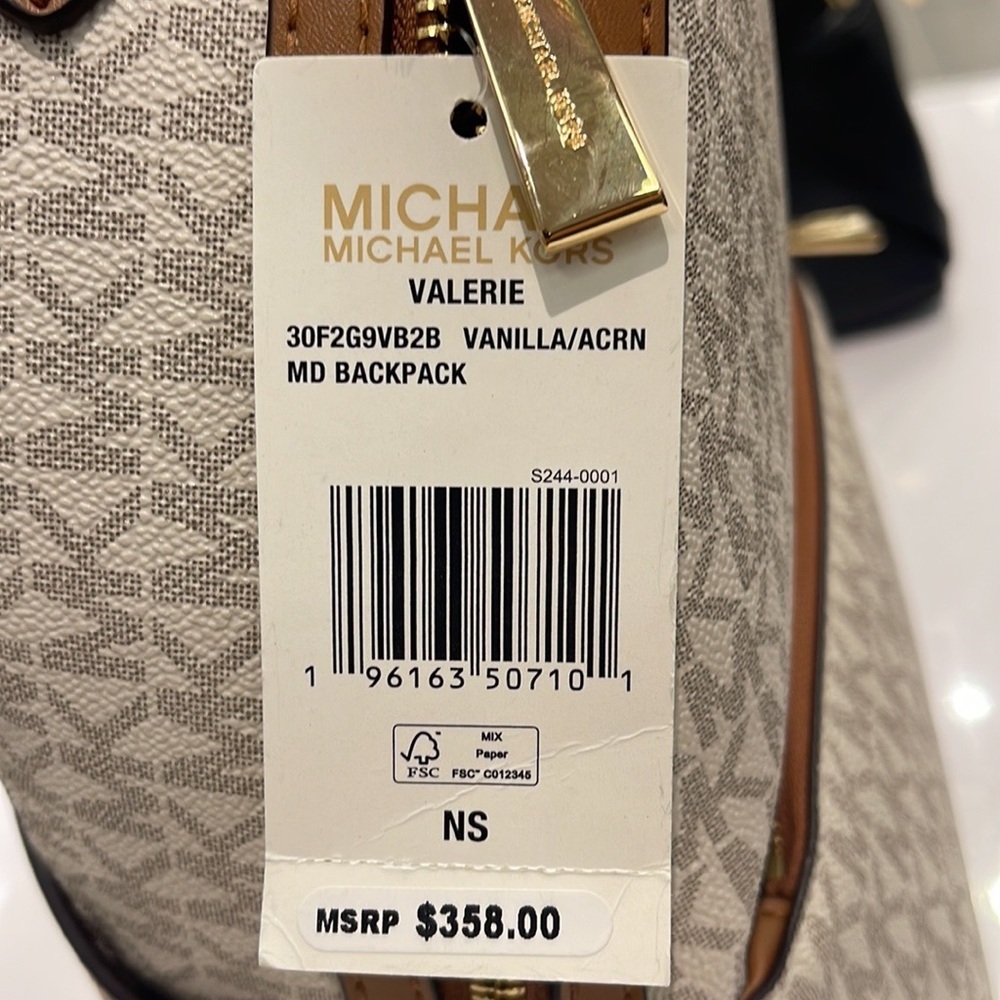 Michael Kors Womens Valerie Medium Logo Backpack 30F2G9VB2B-149 (Vanilla)
NWT - Picture 12 of 16